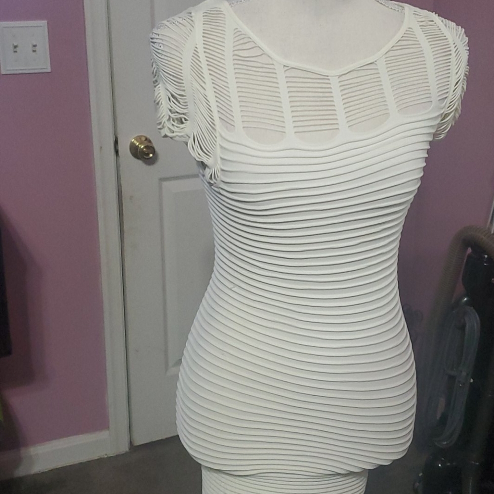 Bebe dress